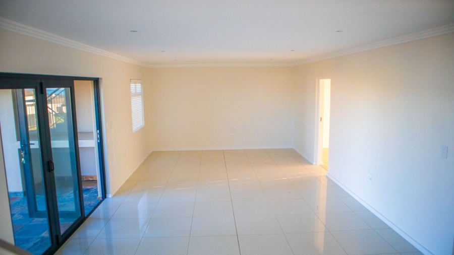 4 Bedroom Property for Sale in Kidds Beach Eastern Cape